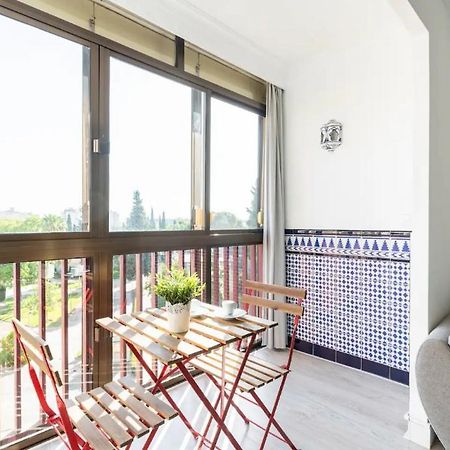Apartamento Amplio Con 4 Habitaciones Y 2 Banos - Great Apartment With 4 Rooms - 2 Baths Sevilla Exteriör bild