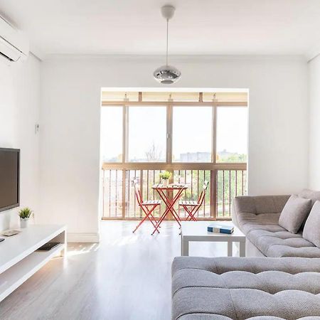Apartamento Amplio Con 4 Habitaciones Y 2 Banos - Great Apartment With 4 Rooms - 2 Baths Sevilla Exteriör bild
