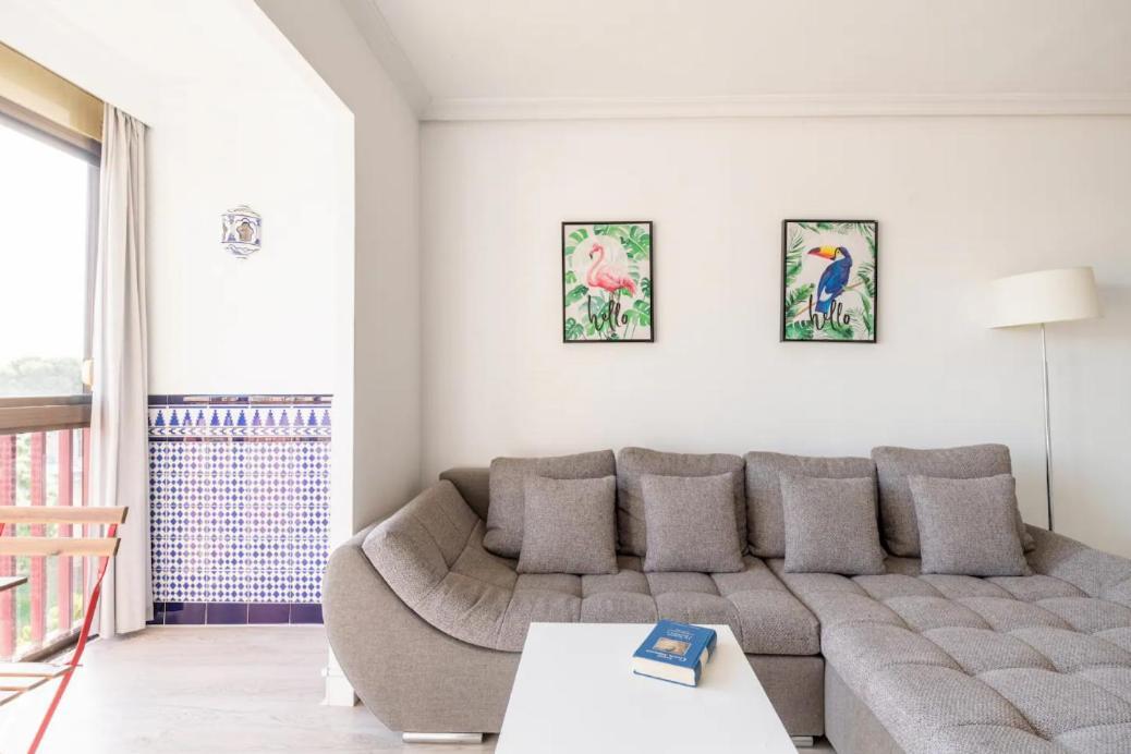 Apartamento Amplio Con 4 Habitaciones Y 2 Banos - Great Apartment With 4 Rooms - 2 Baths Sevilla Exteriör bild