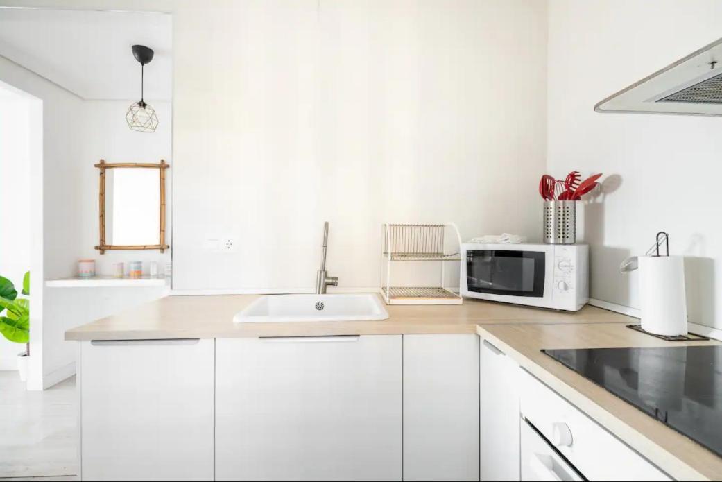 Apartamento Amplio Con 4 Habitaciones Y 2 Banos - Great Apartment With 4 Rooms - 2 Baths Sevilla Exteriör bild